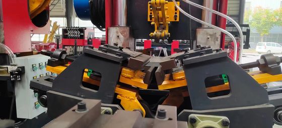 AC380V 50Hz Profesjonalna spawalniająca maszyna łącząca stalowe pręty o wysokiej dokładności spawania