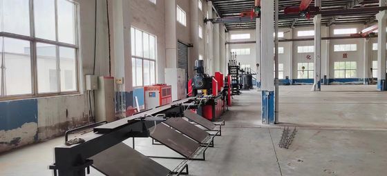Elektryczna maszyna do tworzenia skrzyń PLC System sterowania 0.3mm Błąd w długości